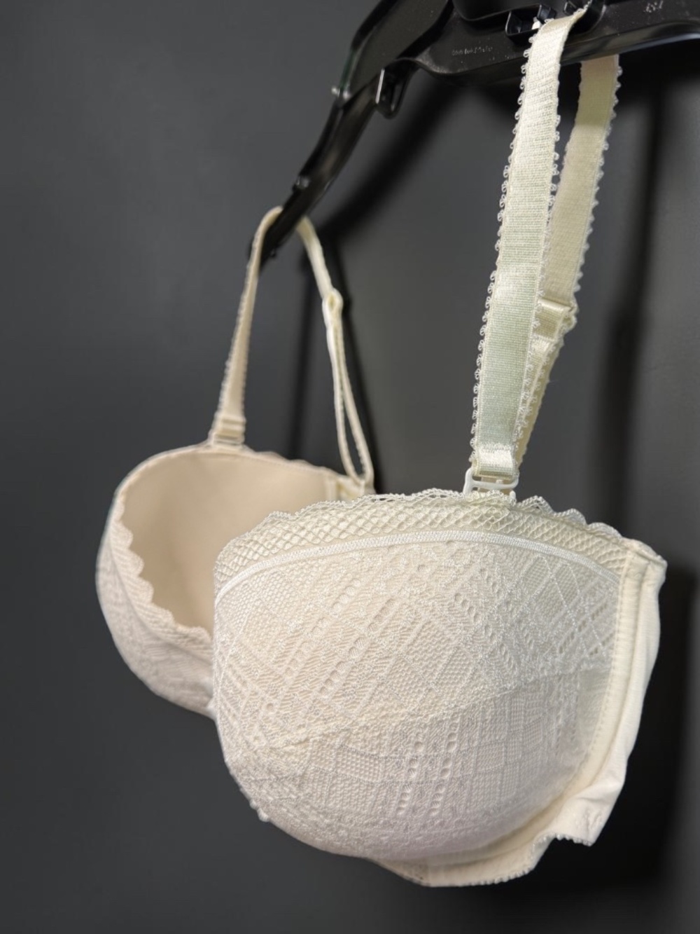 Ivory Lace Underwire Bra 34F Feminine Textured Bra - Picture 5 of 13